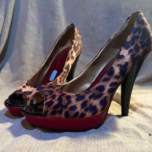 Leopard Print Pumps